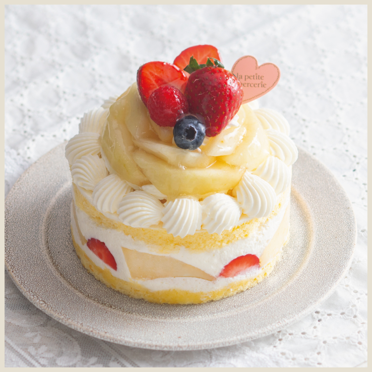 ルレクチェといちごのショートケーキ